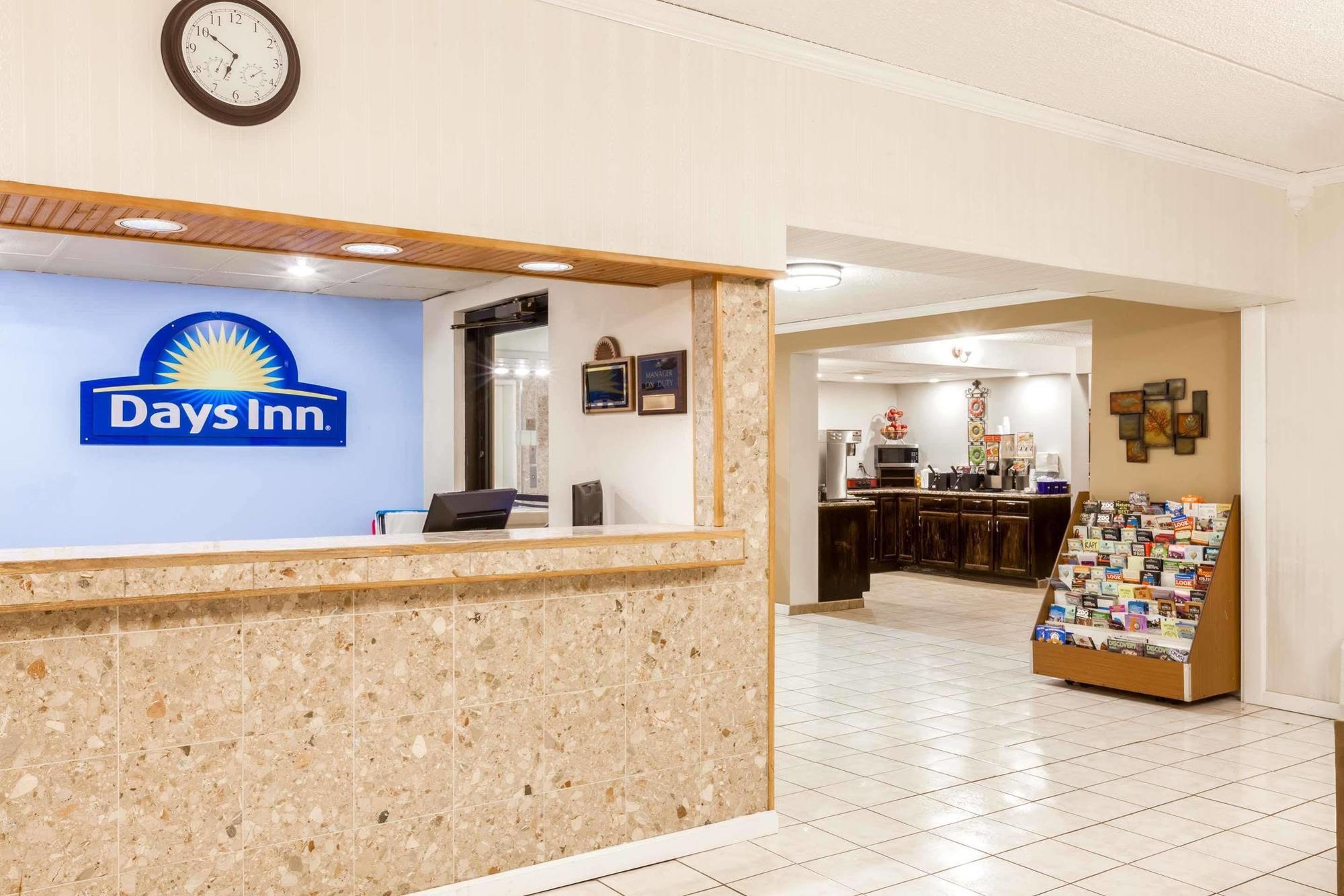 Days Inn Syracuse East Syracuse Eksteriør billede